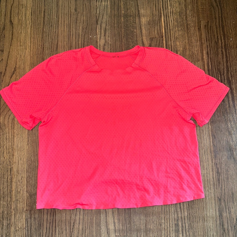 Lululemon Women’s Relaxed Short Sleeve Crop Top - Pink Size 6